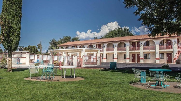 Rodeway Inn Pool