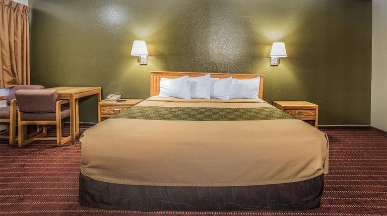 <b>Rodeway Inn Room</b>. Images powered by <a href="https://iceportal.shijigroup.com/" title="IcePortal" target="_blank">IcePortal</a>.