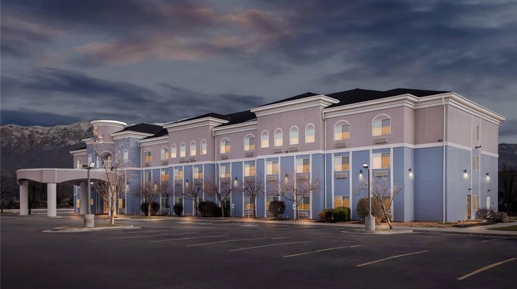 Comfort Inn Exterior