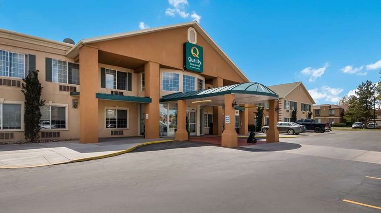 <b>Quality Inn & Stes Exterior</b>. Images powered by <a href="https://iceportal.shijigroup.com/" title="IcePortal" target="_blank">IcePortal</a>.