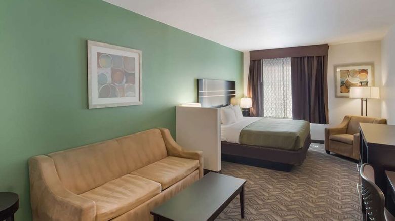 <b>Quality Inn & Stes Room</b>. Images powered by <a href="https://iceportal.shijigroup.com/" title="IcePortal" target="_blank">IcePortal</a>.