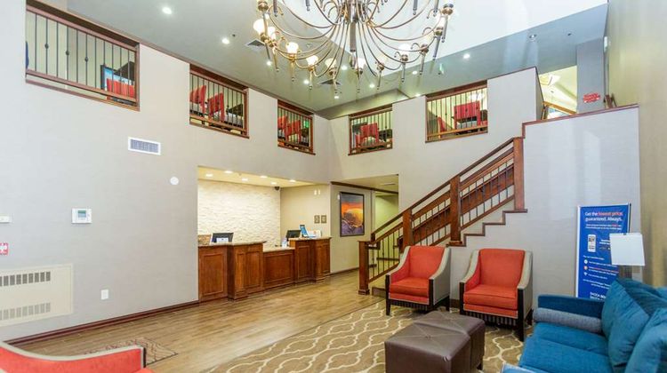 Comfort Inn City Center Lobby