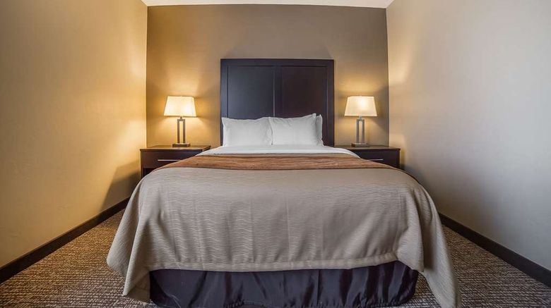 <b>Comfort Inn & Suites, Vernal Suite</b>. Images powered by <a href="https://iceportal.shijigroup.com/" title="IcePortal" target="_blank">IcePortal</a>.