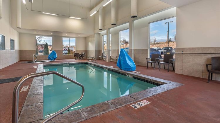 Comfort Inn & Suites, Vernal Pool