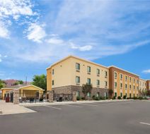 Comfort Suites Moab Near Arches National Park Exterior
