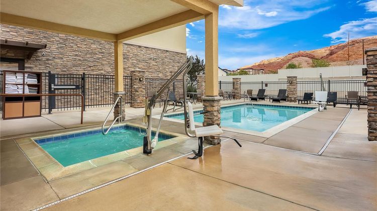 Comfort Suites Moab Near Arches National Park Pool