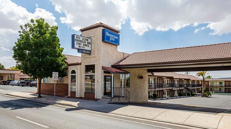 <b>Rodeway Inn Exterior</b>. Images powered by <a href="https://iceportal.shijigroup.com/" title="IcePortal" target="_blank">IcePortal</a>.