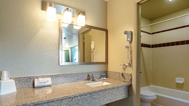 <b>Rodeway Inn Room</b>. Images powered by <a href="https://iceportal.shijigroup.com/" title="IcePortal" target="_blank">IcePortal</a>.