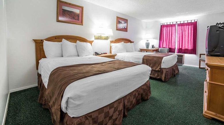 <b>Rodeway Inn Room</b>. Images powered by <a href="https://iceportal.shijigroup.com/" title="IcePortal" target="_blank">IcePortal</a>.