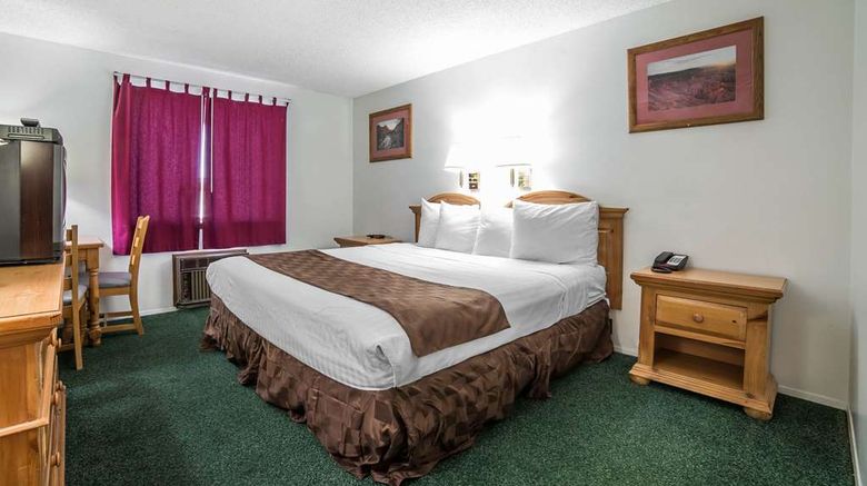 <b>Rodeway Inn Room</b>. Images powered by <a href="https://iceportal.shijigroup.com/" title="IcePortal" target="_blank">IcePortal</a>.