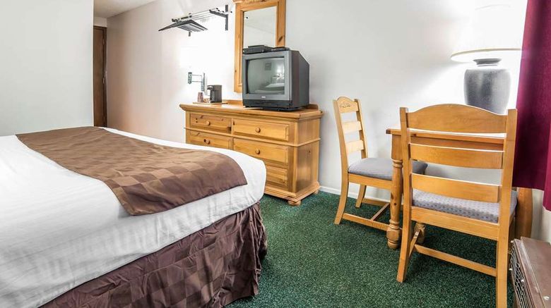 <b>Rodeway Inn Room</b>. Images powered by <a href="https://iceportal.shijigroup.com/" title="IcePortal" target="_blank">IcePortal</a>.