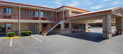 Econo Lodge in Hurricane Exterior
