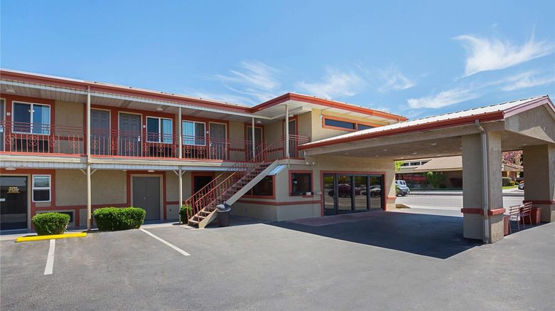 <b>Econo Lodge in Hurricane Exterior</b>. Images powered by <a href="https://iceportal.shijigroup.com/" title="IcePortal" target="_blank">IcePortal</a>.