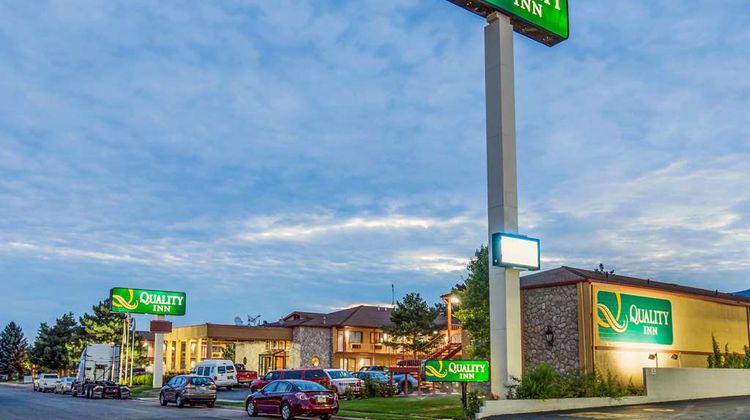 Quality Inn Exterior