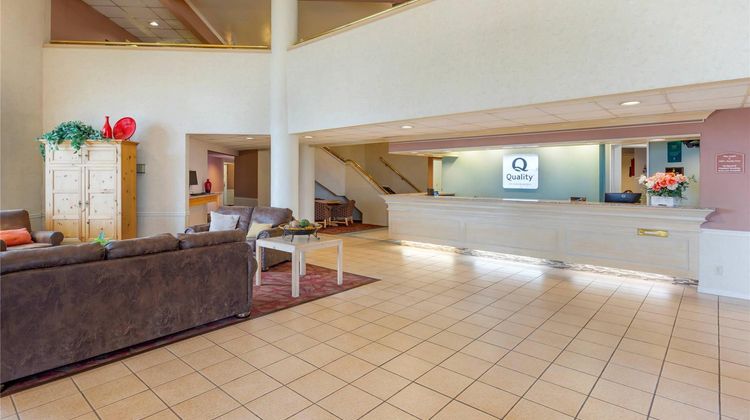 Quality Inn Lobby