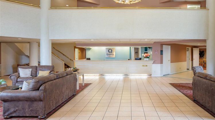 Quality Inn Lobby