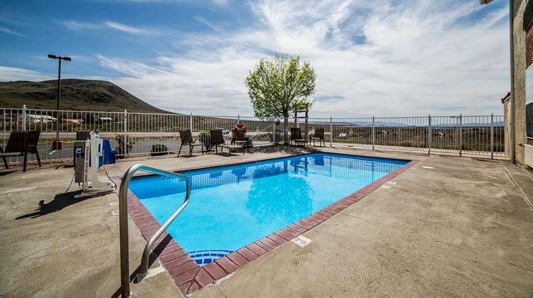 Quality Inn Zion Park Area Pool