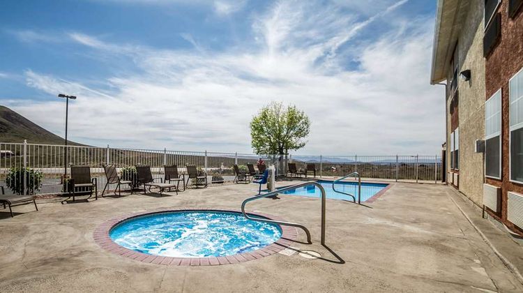 Quality Inn Zion Park Area Pool