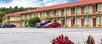 Econo Lodge Exterior