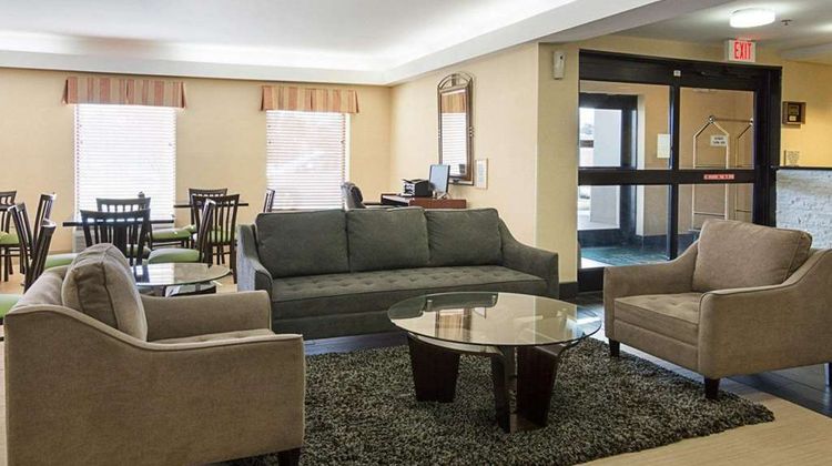 Quality Inn Richmond Airport Lobby