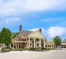 Rodeway Inn Williamsburg Historic Area Exterior