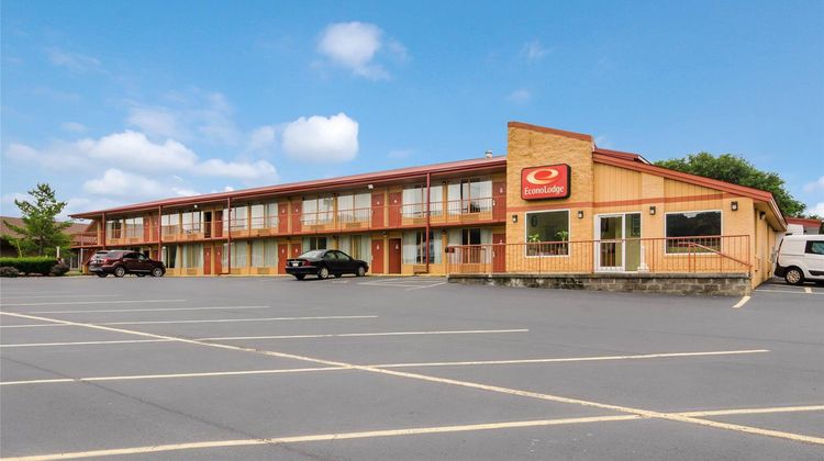 Econo Lodge Exterior