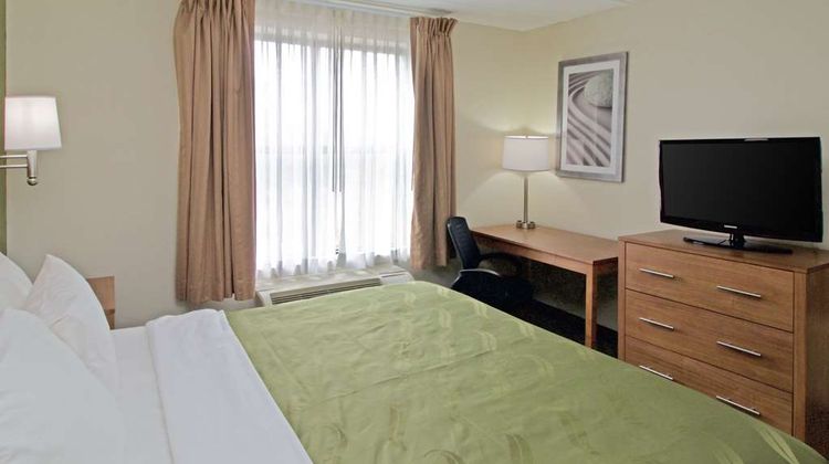 Quality Suites Lake Wright-Norfolk Arpt Room