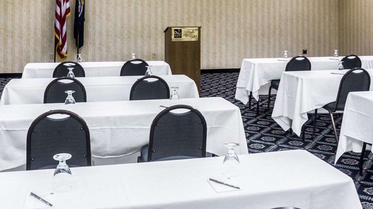 Quality Suites Lake Wright-Norfolk Arpt Meeting