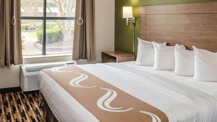 Quality Suites Lake Wright-Norfolk Arpt Suite