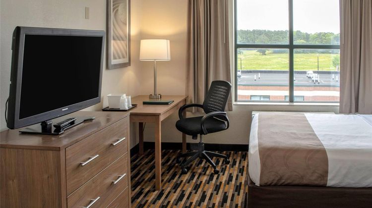 Quality Suites Lake Wright-Norfolk Arpt Suite