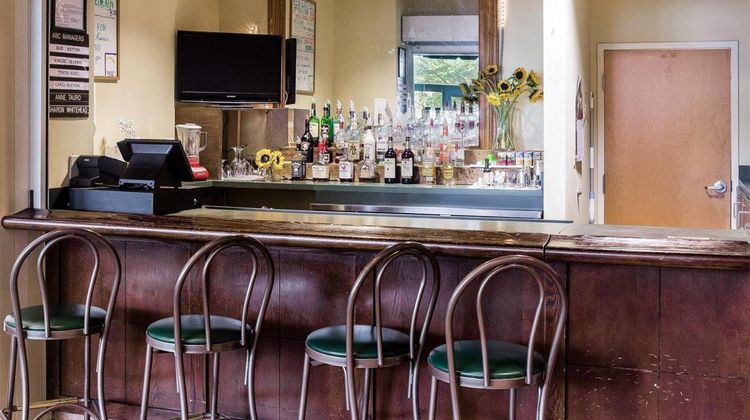Quality Suites Lake Wright-Norfolk Arpt Restaurant