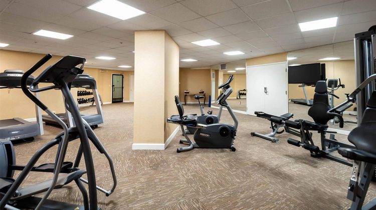 Arlington Court Suites, Clarion Coll. Health