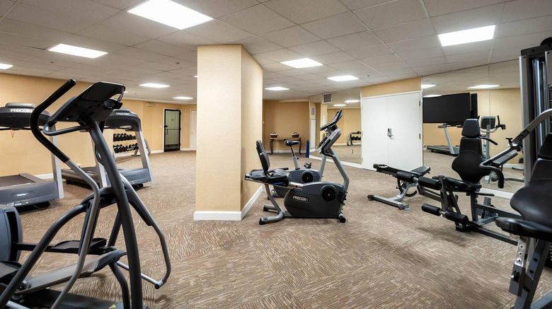<b>Arlington Court Suites, Clarion Coll. Health</b>. Images powered by <a href="https://iceportal.shijigroup.com/" title="IcePortal" target="_blank">IcePortal</a>.