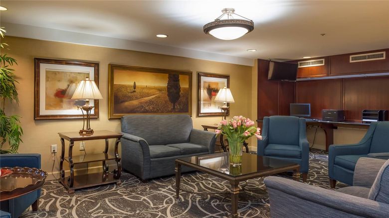 <b>Arlington Court Suites, Clarion Coll. Other</b>. Images powered by <a href="https://iceportal.shijigroup.com/" title="IcePortal" target="_blank">IcePortal</a>.