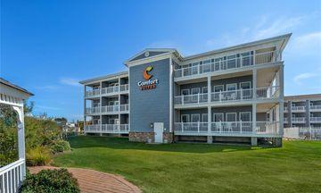 Comfort Suites