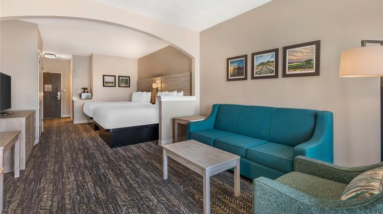 Comfort Suites Suite
