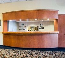 Quality Inn Shenandoah Valley Lobby