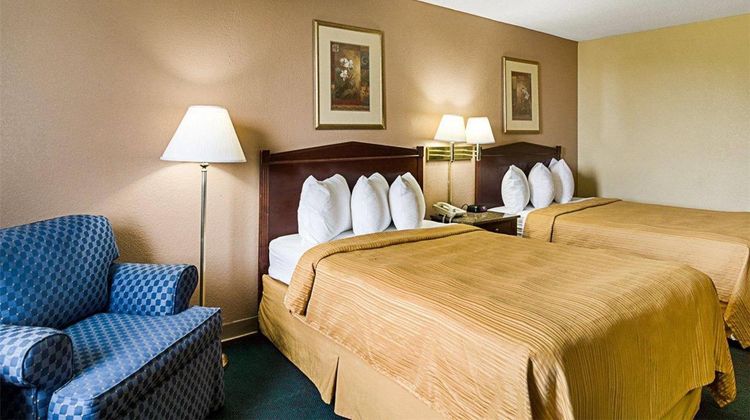 Quality Inn Shenandoah Valley Room