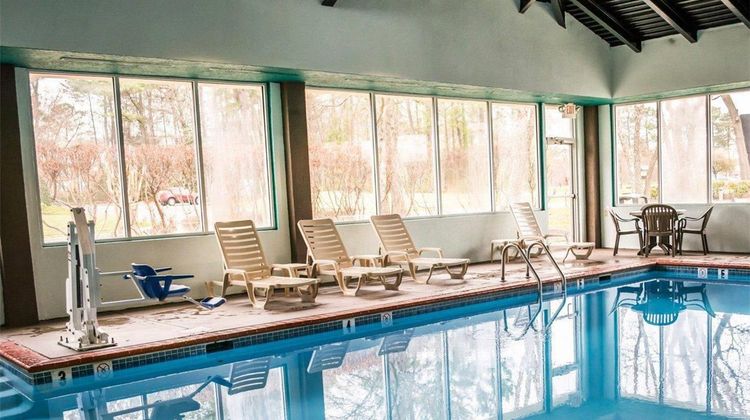 Sleep Inn Historic Williamsburg Pool