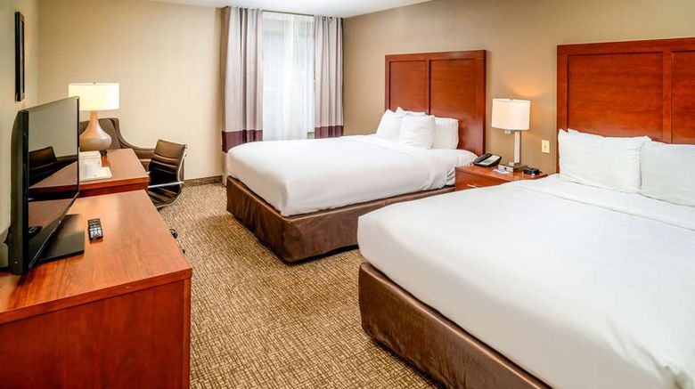 <b>Comfort Inn and Suites Grundy Room</b>. Images powered by <a href="https://iceportal.shijigroup.com/" title="IcePortal" target="_blank">IcePortal</a>.