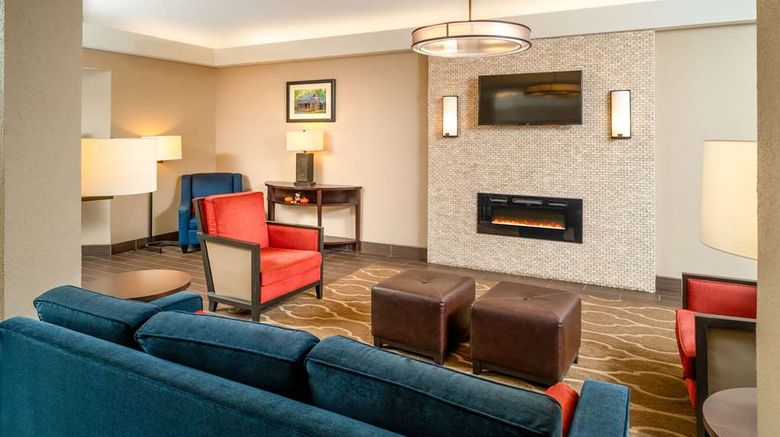 <b>Comfort Inn and Suites Grundy Lobby</b>. Images powered by <a href="https://iceportal.shijigroup.com/" title="IcePortal" target="_blank">IcePortal</a>.