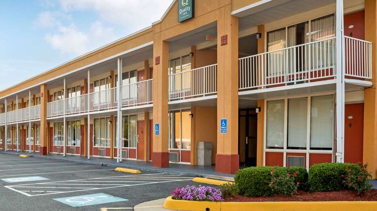 Quality Inn Exterior