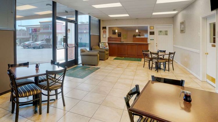 Quality Inn Lobby