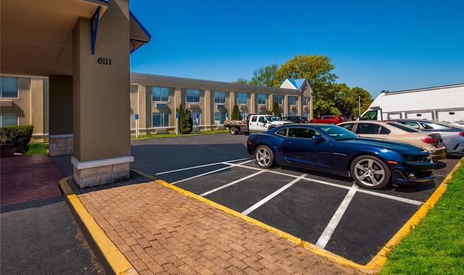 Comfort Inn Falls Church - Tysons Corner Exterior