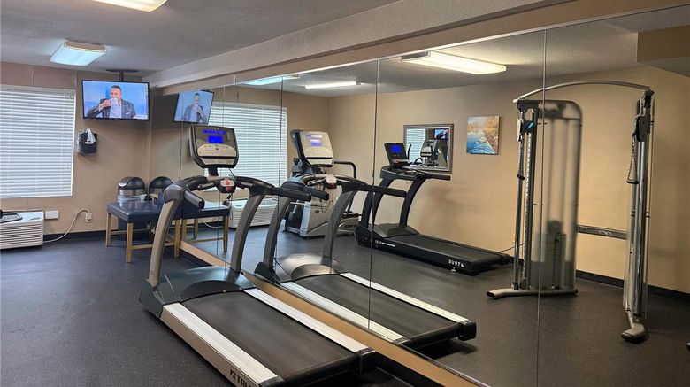 <b>Comfort Inn Falls Church - Tysons Corner Health</b>. Images powered by <a href="https://iceportal.shijigroup.com/" title="IcePortal" target="_blank">IcePortal</a>.