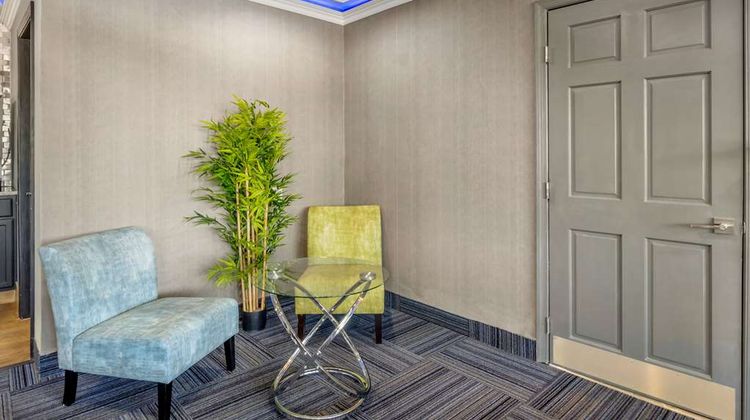 Quality Inn Lobby