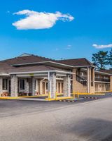 Quality Inn and Suites Suffolk West