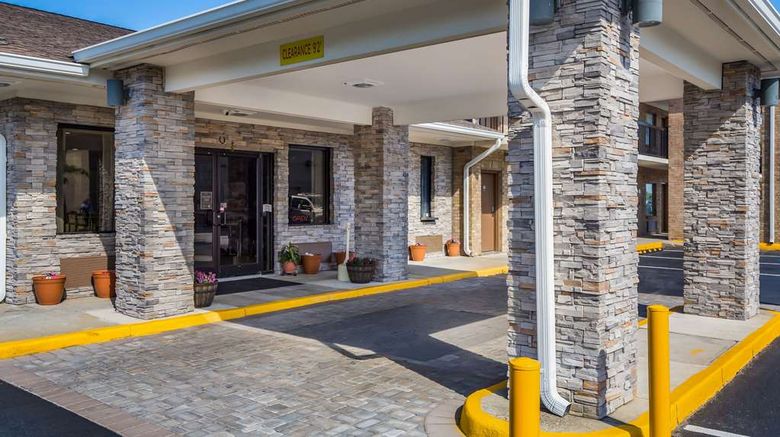 <b>Quality Inn and Suites Suffolk West Exterior</b>. Images powered by <a href="https://iceportal.shijigroup.com/" title="IcePortal" target="_blank">IcePortal</a>.