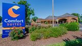 Comfort Suites Exterior