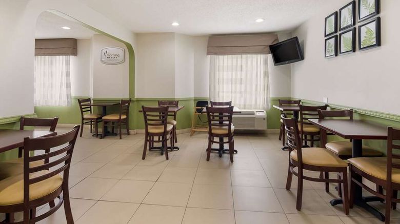 <b>Sleep Inn Tanglewood Restaurant</b>. Images powered by <a href="https://iceportal.shijigroup.com/" title="IcePortal" target="_blank">IcePortal</a>.